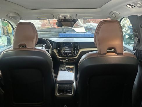 Used 2019 Volvo XC60 T6 Inscription w/ Protection Package Premier AWD/4WD image 8