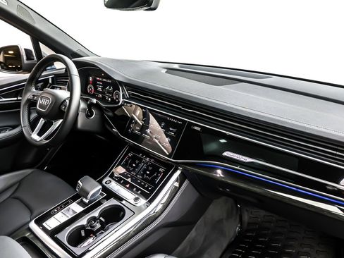 Used 2025 Audi Q7 3.0T Premium Plus w/ Premium Plus Package image 17