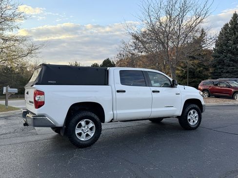Used 2018 Toyota Tundra SR5 image 9