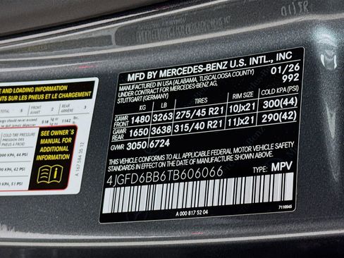 New 2026 Mercedes-Benz GLE 53 AMG 4MATIC Coupe image 35