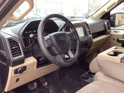 Used 2016 Ford F150 XLT w/ Equipment Group 302A Luxury image 11