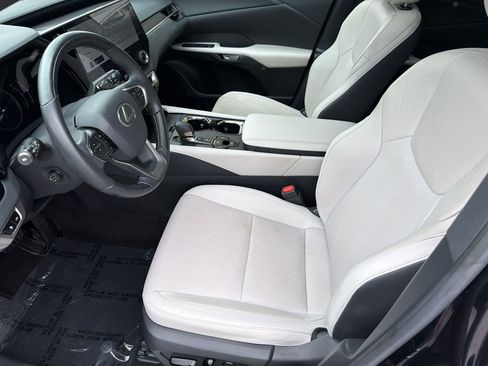 Used 2023 Lexus RX 350 Premium Plus w/ Cold Area Package FWD image 5