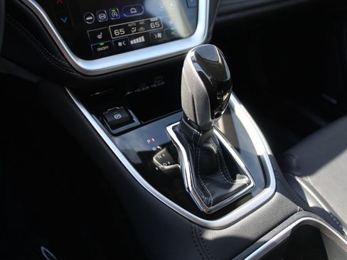 Used 2024 Subaru Outback Limited image 18