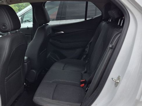 Used 2024 Buick Encore GX Preferred FWD image 9