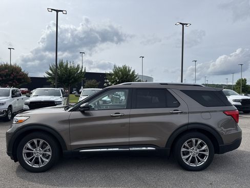 Used 2021 Ford Explorer Limited RWD image 4
