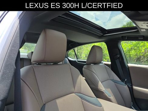 Used 2025 Lexus ES 300h w/ Premium Package FWD image 11