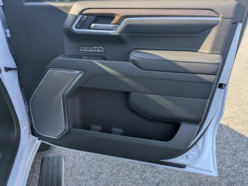 New 2026 Chevrolet Silverado 1500 High Country AWD/4WD image 38