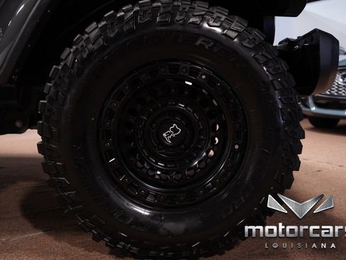 Used 2020 Jeep Gladiator Overland image 24