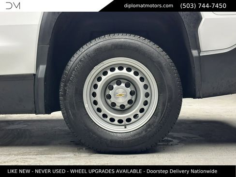 Used 2024 Chevrolet Silverado EV W/T AWD/4WD image 39