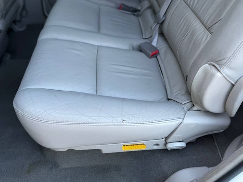 Used 2004 Toyota Sequoia Limited RWD image 27