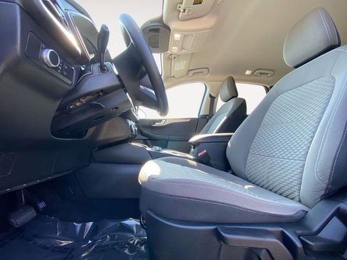 Used 2021 Ford Escape SE image 9