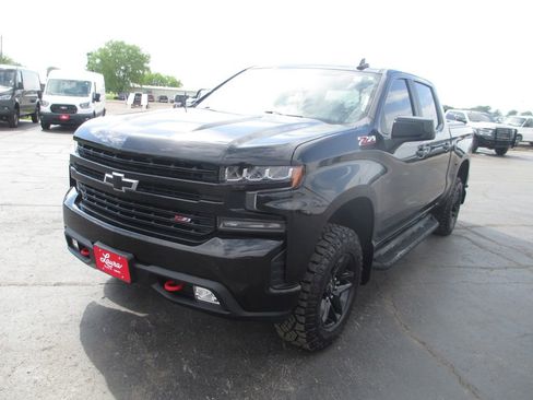 Used 2020 Chevrolet Silverado 1500 LT Trail Boss AWD/4WD image 13