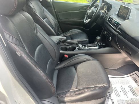 Used 2016 MAZDA MAZDA3 i Grand Touring FWD image 10