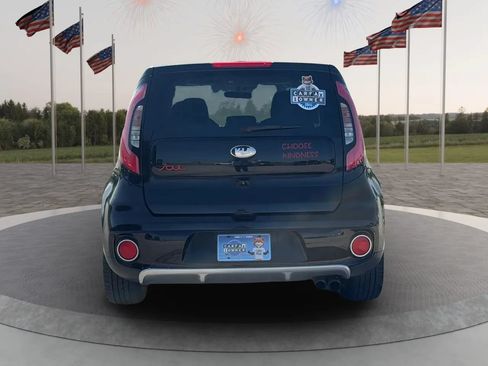 Used 2018 Kia Soul ! w/ Tech Package FWD image 5