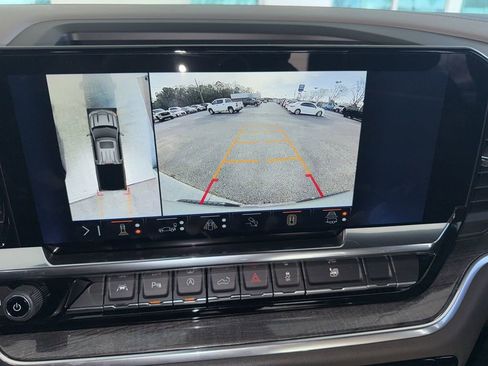 Used 2025 Chevrolet Silverado 1500 LTZ image 14