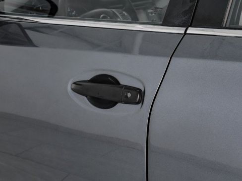 Used 2016 Nissan Rogue S AWD/4WD image 36