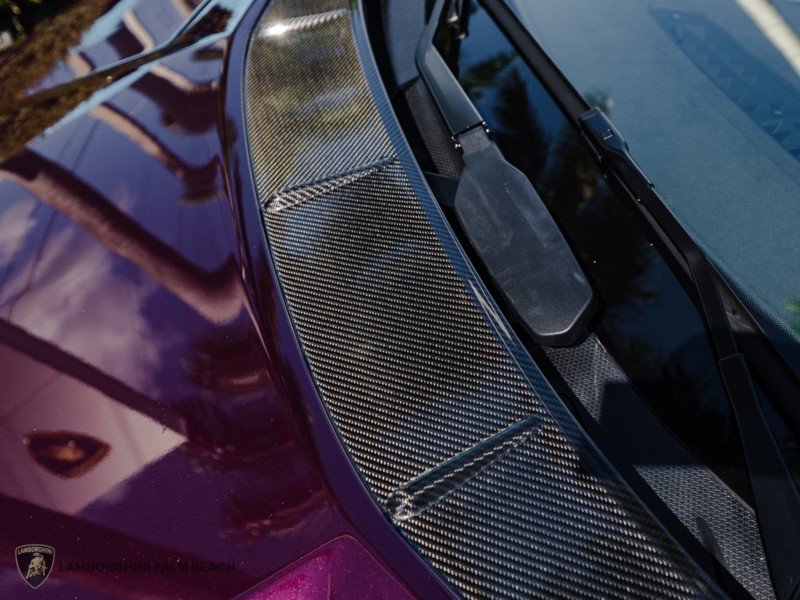 Used 2025 Lamborghini Revuelto AWD/4WD image 11