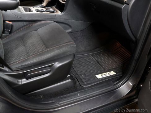 Used 2016 Jeep Grand Cherokee Laredo 75th Anniversary image 35