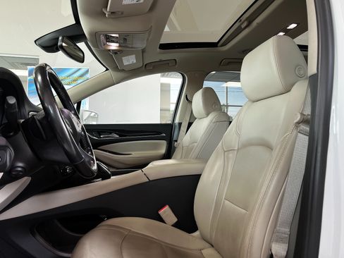 Used 2019 Buick Enclave Premium w/ Experience Buick Package AWD/4WD image 11