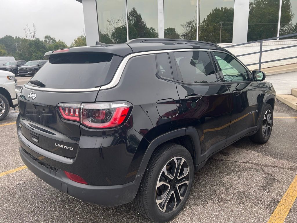 Used 2023 Jeep Compass Limited AWD/4WD image 5