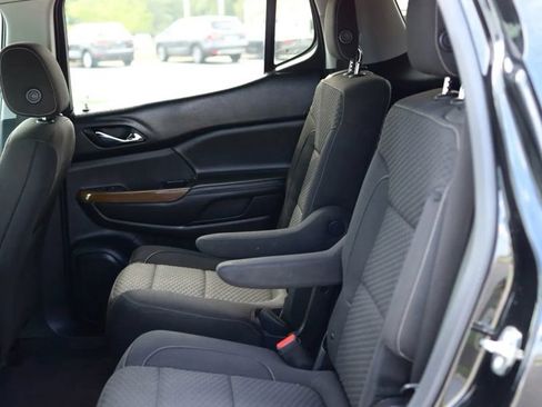 Used 2018 GMC Acadia SLE w/ LPO, Black Accent Package AWD/4WD image 29