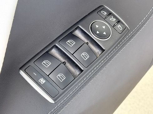 Used 2020 Tesla Model S Performance AWD/4WD image 11