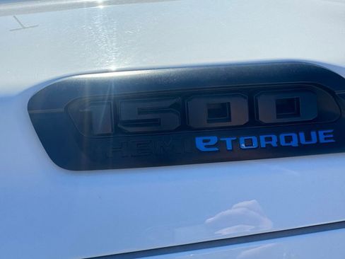 Used 2023 RAM 1500 Big Horn AWD/4WD image 9