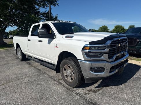 Used 2025 RAM 3500 Tradesman AWD/4WD image 4