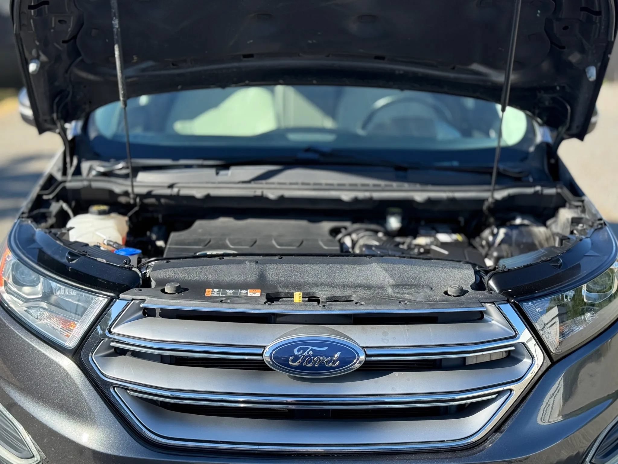 Used 2015 Ford Edge Titanium w/ Equipment Group 301A AWD/4WD image 29