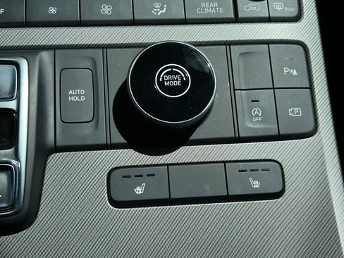 Used 2025 Hyundai Palisade SEL FWD image 26