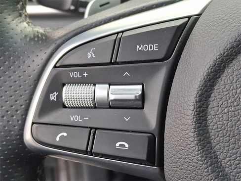 Used 2019 Genesis G70 2.0T Advanced w/ Prestige Package image 23