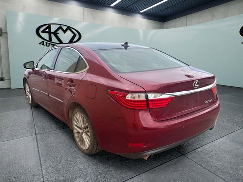 Used 2015 Lexus ES 350 w/ Ultra Luxury Package FWD image 5
