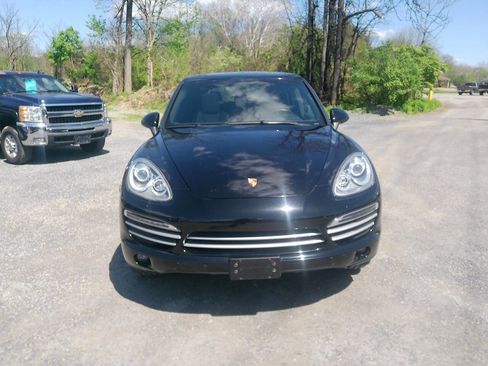 Used 2014 Porsche Cayenne Platinum Edition AWD/4WD image 8