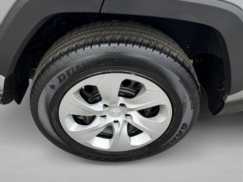 Used 2024 Toyota RAV4 LE image 9
