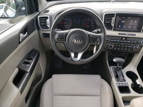 Used 2018 Kia Sportage LX w/ LX Popular Package AWD/4WD image 17