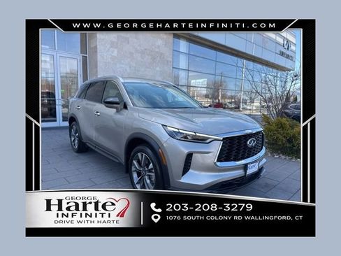 Certified 2025 INFINITI QX60 Luxe w/ Cargo Package AWD/4WD image 1