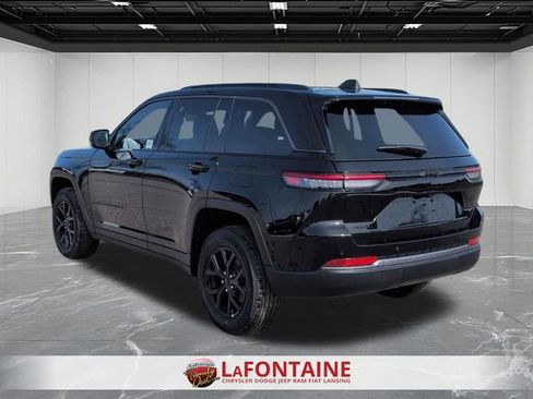 New 2026 Jeep Grand Cherokee Altitude AWD/4WD image 3