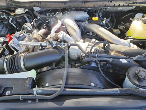Used 2025 Ford F250 XLT AWD/4WD image 13