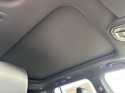 New 2026 Jeep Grand Cherokee Limited image 8