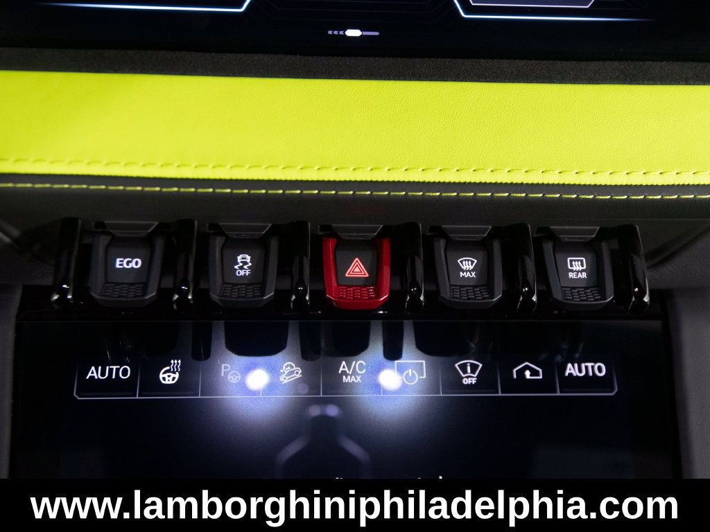 Used 2026 Lamborghini Urus S AWD/4WD image 26