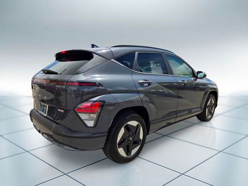 Used 2024 Hyundai Kona SEL FWD image 5