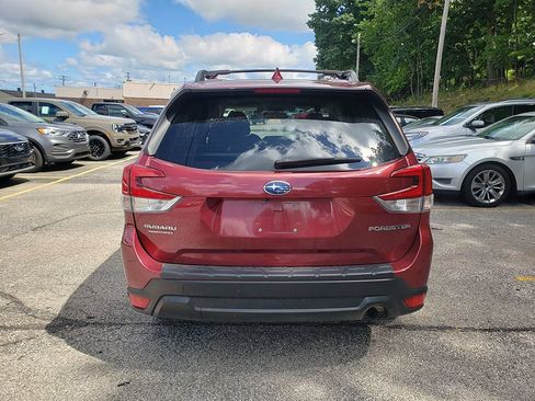 Used 2020 Subaru Forester Premium w/ Popular Package #1 AWD/4WD image 4