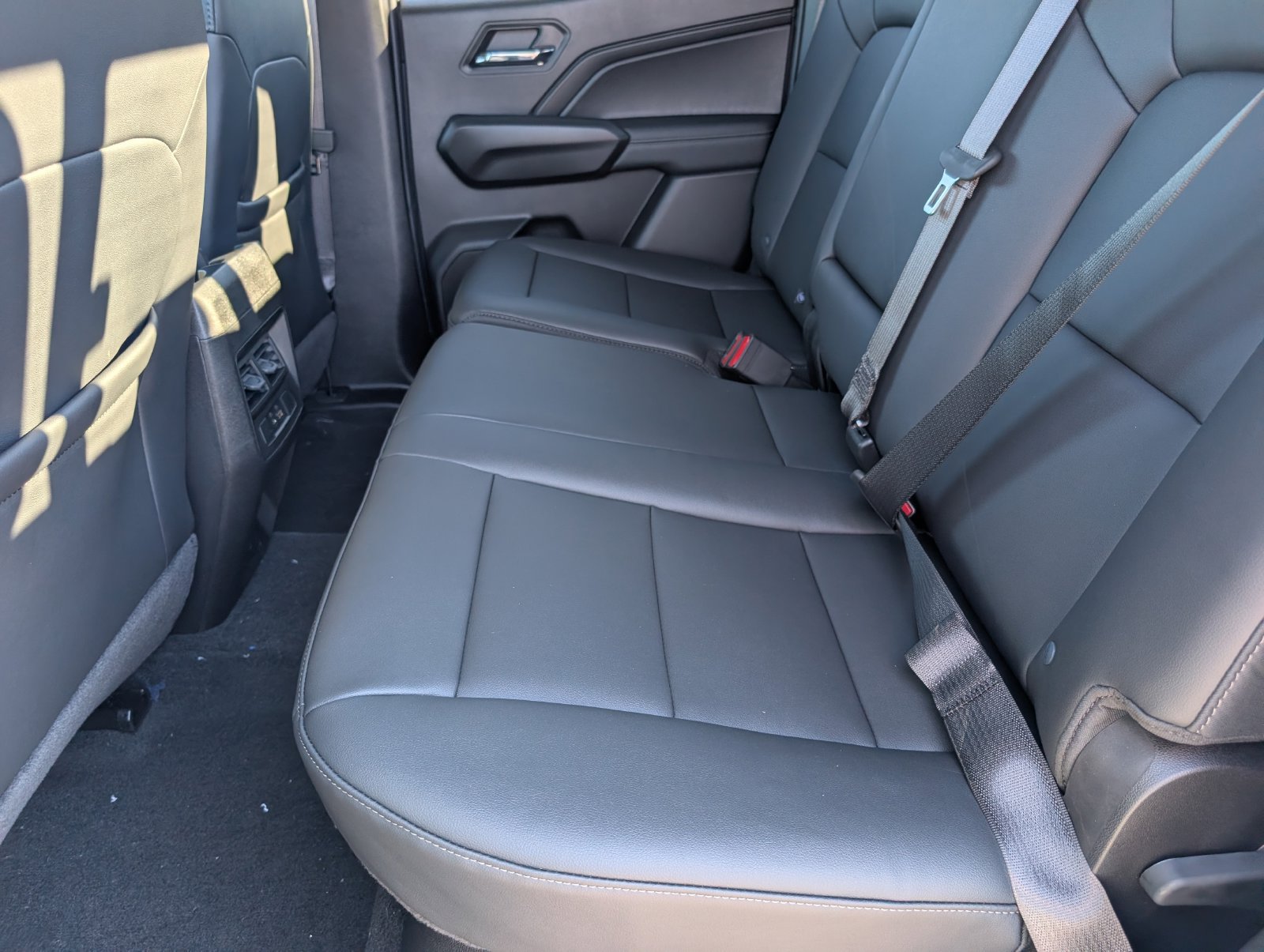 New 2026 Chevrolet Colorado LT w/ LT Convenience Package AWD/4WD image 7