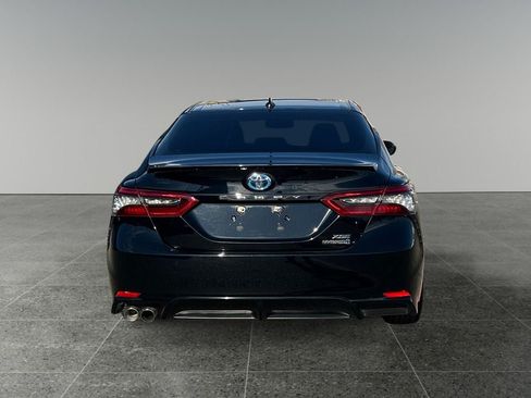 Used 2024 Toyota Camry XSE w/ Navigation Package FWD image 8
