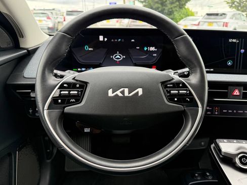 Certified 2022 Kia EV6 Wind w/ Wind Technology Package AWD/4WD image 23