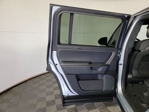Used 2025 Rivian R1S Adventure AWD/4WD image 17