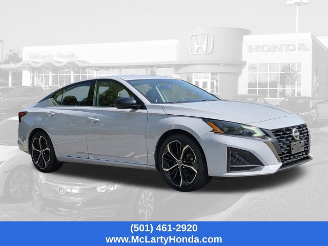 Used 2024 Nissan Altima 2.5 SR FWD image 4