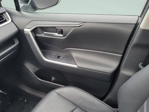 Used 2023 Toyota RAV4 XLE Premium FWD image 13