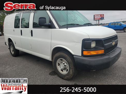 Used 2014 Chevrolet Express 2500 image 1