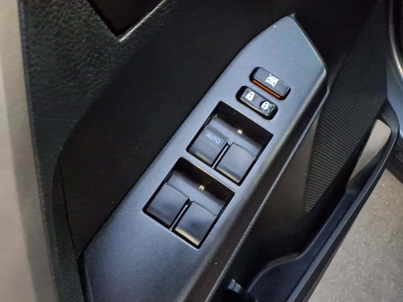Used 2016 Toyota RAV4 LE FWD image 14